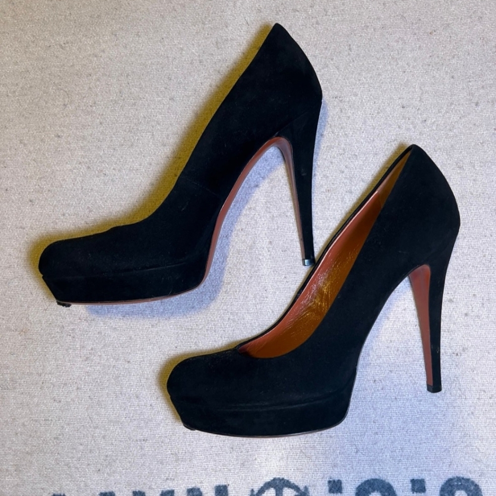 Gucci heels